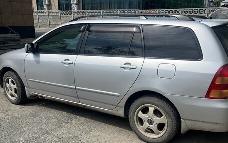 Toyota Corolla, 2001 год, 310 000 рублей, 3 фотография