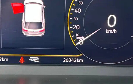 Volkswagen Tiguan II, 2021 год, 2 350 227 рублей, 12 фотография