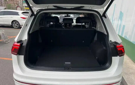Volkswagen Tiguan II, 2021 год, 2 350 227 рублей, 22 фотография