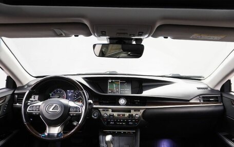 Lexus ES VII, 2017 год, 2 300 000 рублей, 9 фотография