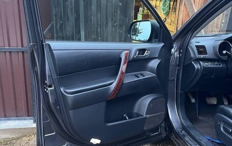Toyota Highlander III, 2011 год, 2 300 000 рублей, 8 фотография