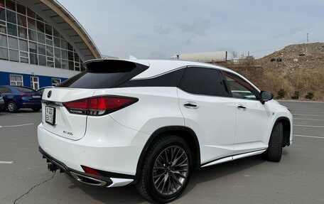 Lexus RX IV рестайлинг, 2019 год, 5 200 000 рублей, 3 фотография