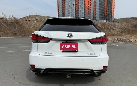 Lexus RX IV рестайлинг, 2019 год, 5 200 000 рублей, 6 фотография