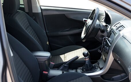 Toyota Corolla, 2011 год, 1 000 000 рублей, 18 фотография