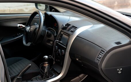 Toyota Corolla, 2011 год, 1 000 000 рублей, 21 фотография