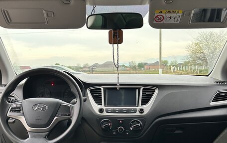 Hyundai Solaris II рестайлинг, 2019 год, 1 350 000 рублей, 6 фотография