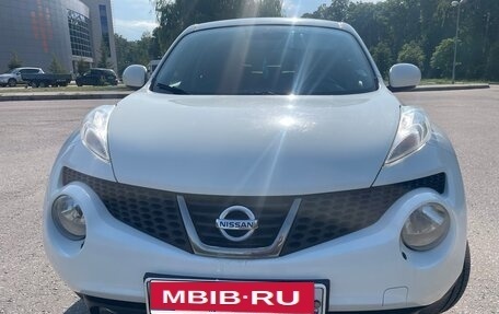 Nissan Juke II, 2011 год, 930 000 рублей, 3 фотография