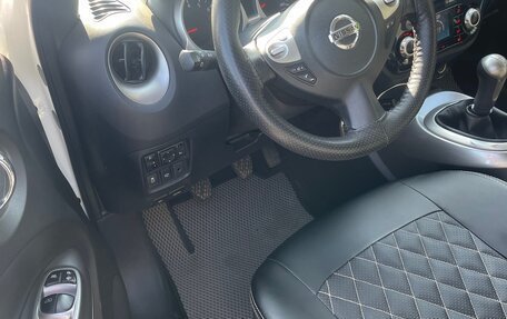 Nissan Juke II, 2011 год, 930 000 рублей, 11 фотография