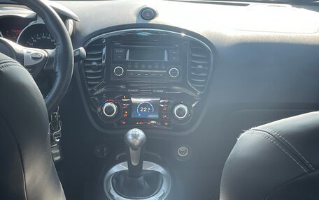 Nissan Juke II, 2011 год, 930 000 рублей, 14 фотография