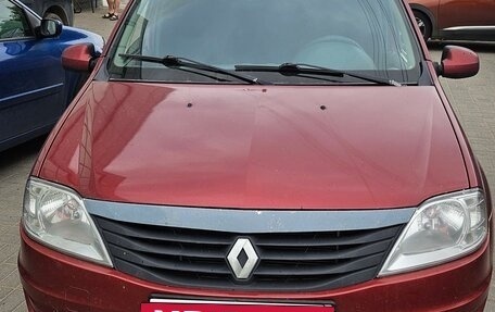 Renault Logan I, 2013 год, 310 000 рублей, 2 фотография