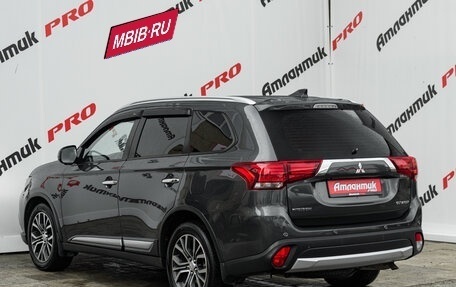 Mitsubishi Outlander III рестайлинг 3, 2017 год, 2 000 000 рублей, 4 фотография