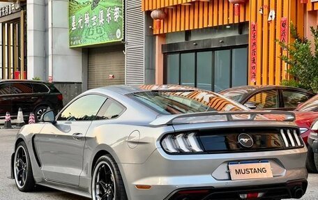 Ford Mustang VI рестайлинг, 2021 год, 3 556 548 рублей, 4 фотография