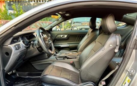 Ford Mustang VI рестайлинг, 2021 год, 3 556 548 рублей, 19 фотография