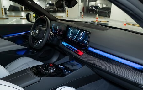 BMW M5, 2025 год, 23 700 000 рублей, 13 фотография