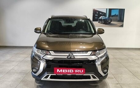 Mitsubishi Outlander III рестайлинг 3, 2019 год, 2 139 000 рублей, 2 фотография
