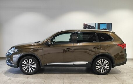 Mitsubishi Outlander III рестайлинг 3, 2019 год, 2 139 000 рублей, 8 фотография