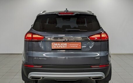 Geely Atlas, 2022 год, 1 830 000 рублей, 6 фотография