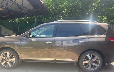 Nissan Pathfinder, 2014 год, 2 000 000 рублей, 1 фотография