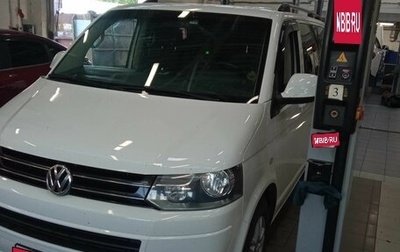 Volkswagen Caravelle T6 рестайлинг, 2015 год, 1 999 000 рублей, 1 фотография