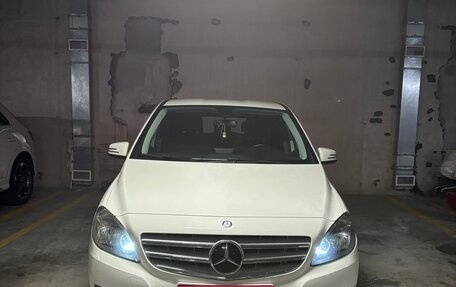 Mercedes-Benz B-Класс, 2013 год, 1 350 000 рублей, 1 фотография