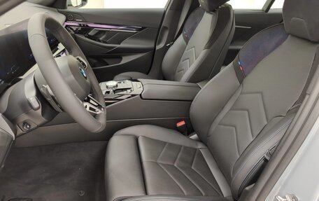BMW 5 серия, 2025 год, 11 750 000 рублей, 12 фотография