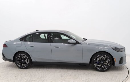 BMW 5 серия, 2025 год, 11 750 000 рублей, 8 фотография