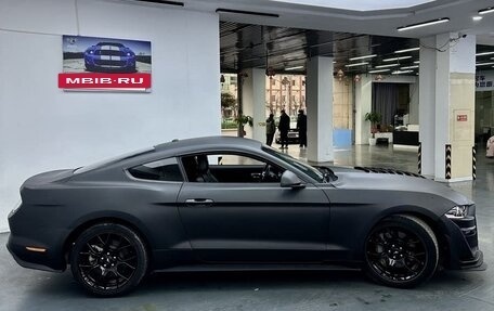 Ford Mustang VI рестайлинг, 2021 год, 2 600 014 рублей, 2 фотография