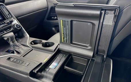 Lexus LX, 2024 год, 16 399 999 рублей, 28 фотография