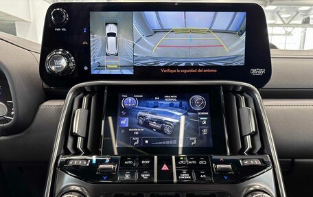 Lexus LX, 2024 год, 16 399 999 рублей, 25 фотография