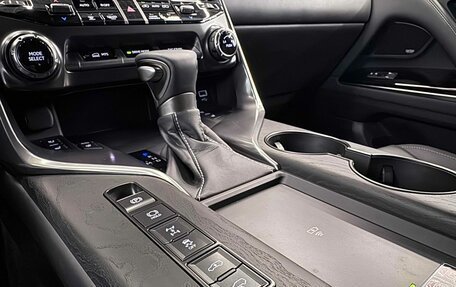 Lexus LX, 2024 год, 16 399 999 рублей, 27 фотография