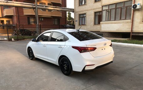 Hyundai Solaris II рестайлинг, 2019 год, 1 355 000 рублей, 4 фотография