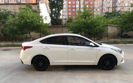 Hyundai Solaris II рестайлинг, 2019 год, 1 355 000 рублей, 7 фотография