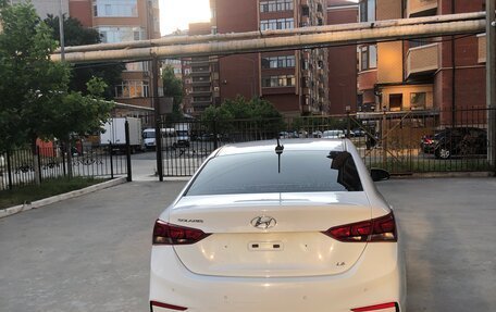 Hyundai Solaris II рестайлинг, 2019 год, 1 355 000 рублей, 5 фотография