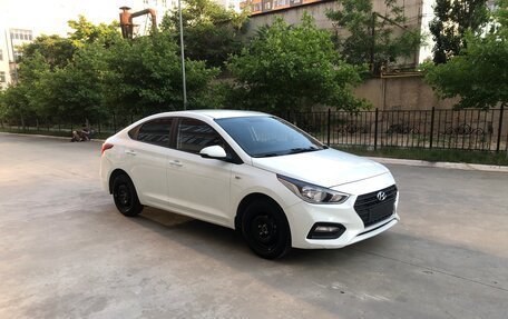 Hyundai Solaris II рестайлинг, 2019 год, 1 355 000 рублей, 9 фотография