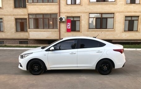 Hyundai Solaris II рестайлинг, 2019 год, 1 355 000 рублей, 3 фотография