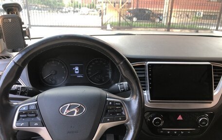 Hyundai Solaris II рестайлинг, 2019 год, 1 355 000 рублей, 14 фотография
