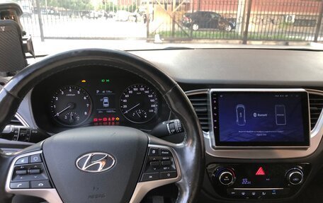 Hyundai Solaris II рестайлинг, 2019 год, 1 355 000 рублей, 15 фотография