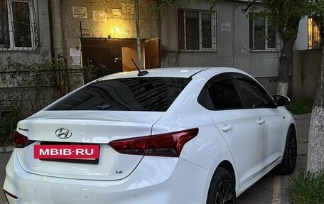 Hyundai Solaris II рестайлинг, 2019 год, 1 355 000 рублей, 28 фотография