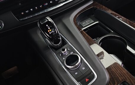 Cadillac Escalade V, 2022 год, 11 000 000 рублей, 13 фотография