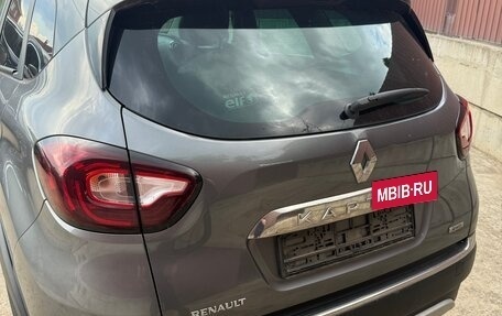 Renault Kaptur I рестайлинг, 2018 год, 1 650 000 рублей, 4 фотография
