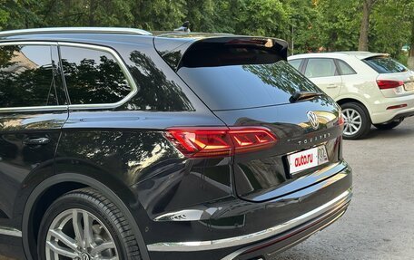 Volkswagen Touareg III, 2018 год, 4 990 000 рублей, 16 фотография