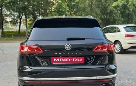 Volkswagen Touareg III, 2018 год, 4 990 000 рублей, 7 фотография
