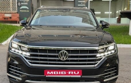 Volkswagen Touareg III, 2018 год, 4 990 000 рублей, 12 фотография