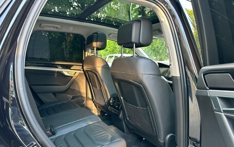 Volkswagen Touareg III, 2018 год, 4 990 000 рублей, 20 фотография