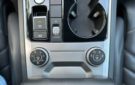 Volkswagen Touareg III, 2018 год, 4 990 000 рублей, 30 фотография