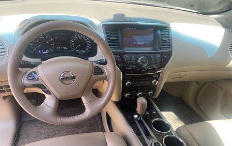 Nissan Pathfinder, 2014 год, 2 000 000 рублей, 14 фотография