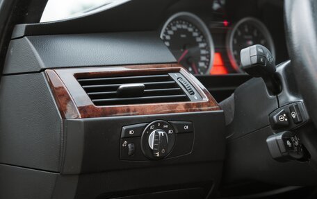 BMW 5 серия, 2008 год, 1 350 000 рублей, 19 фотография