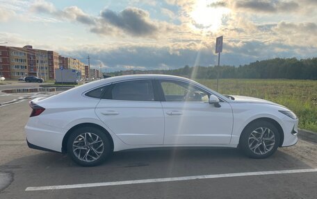Hyundai Sonata VIII, 2023 год, 3 200 000 рублей, 2 фотография