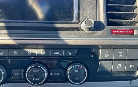 Volkswagen California T6, 2018 год, 5 200 000 рублей, 15 фотография