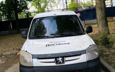 Peugeot Partner II рестайлинг 2, 2011 год, 350 000 рублей, 4 фотография